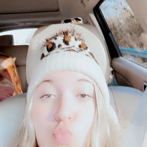 Meet your Posher, Katie jo